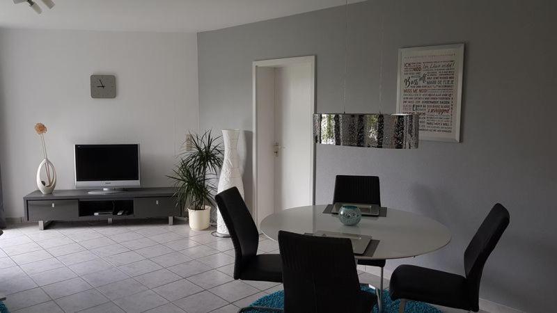 Ferienwohnung Gockels-Auszeit Бад-Вильдунген Экстерьер фото